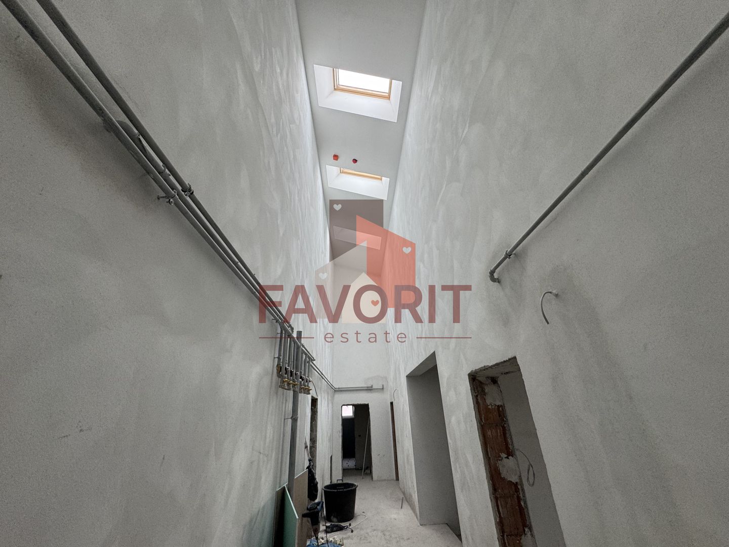 Apartament cu 4 camere pe 2 nivele. 108 mp utili. 2 locuri de parcare - Poză 9