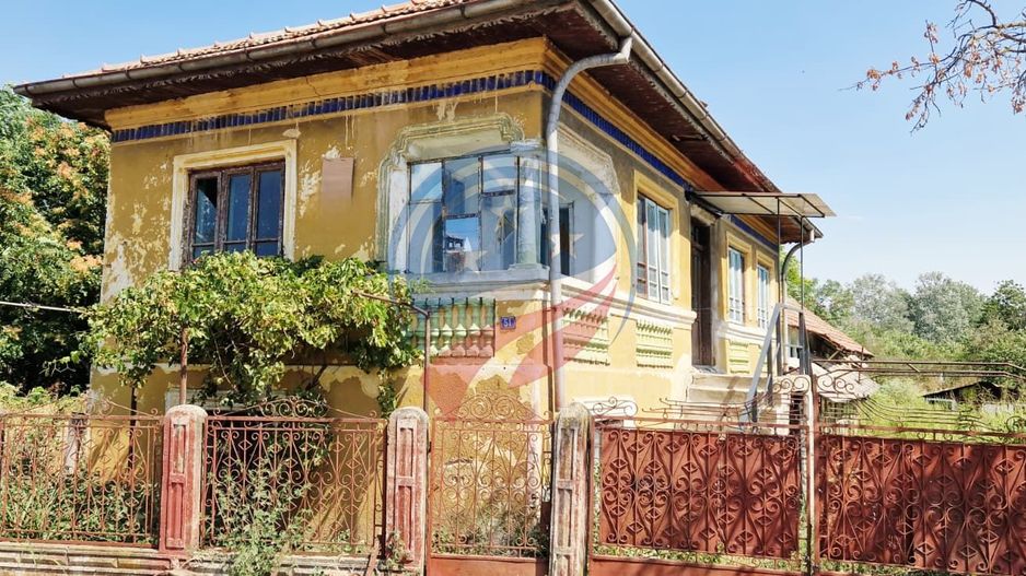 Casa de vanzare  5 camere + teren 2200 mp in loc. Calopar satul Bazdana - Poză 12