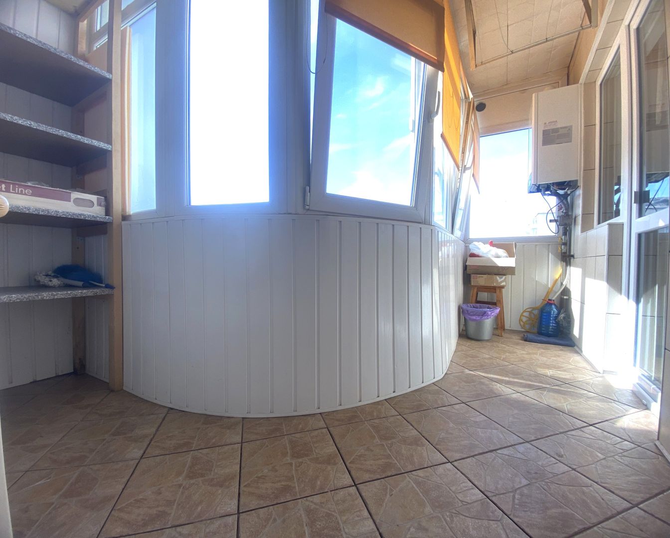 Vanzare apartament cu 4 camere luminos, vedere deschisă-Targoviste-M5 - Poză 12