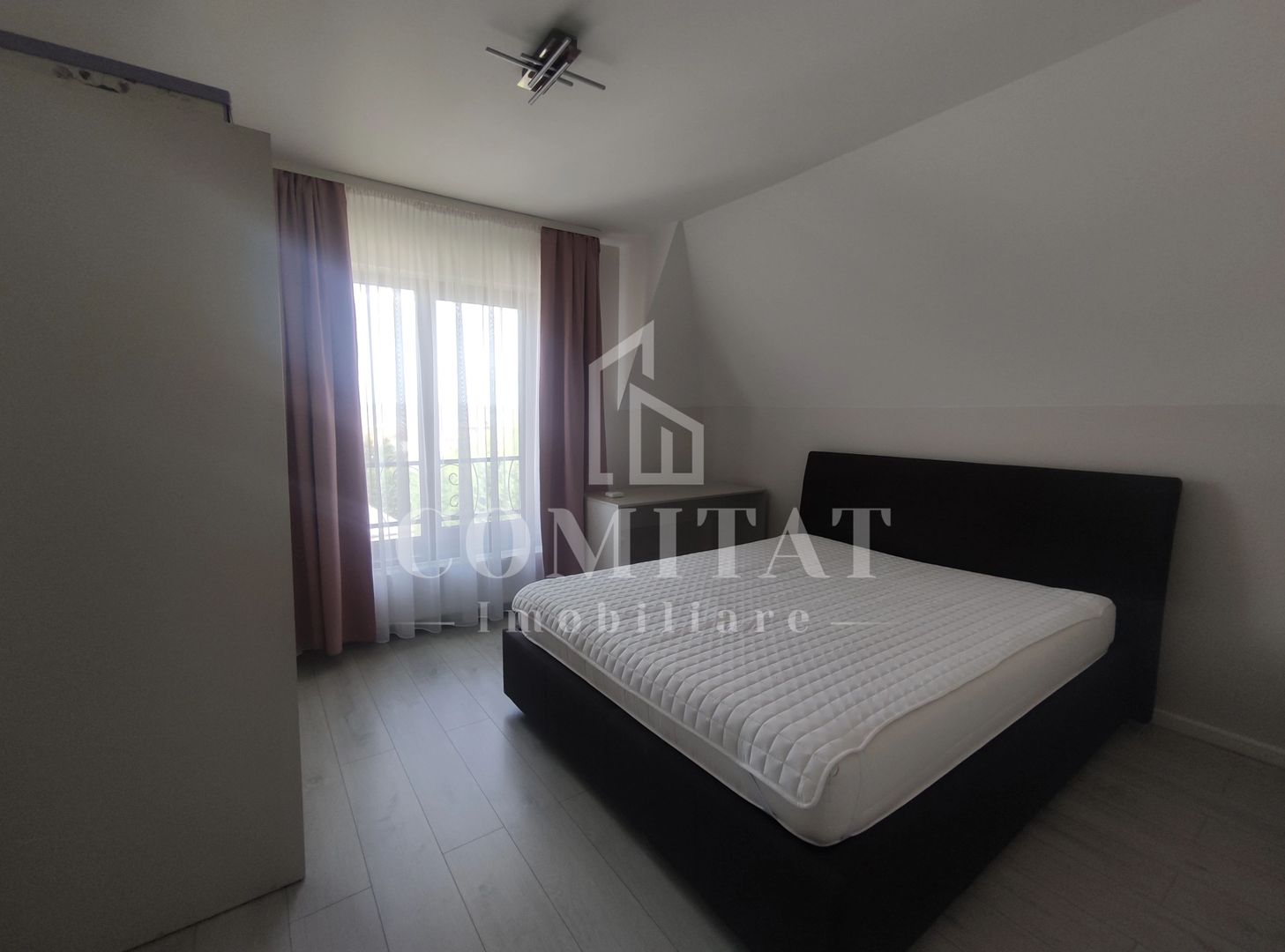 Apartament la vilă cu 4 camere decomandate | Cartierul Zorilor - Poză 3