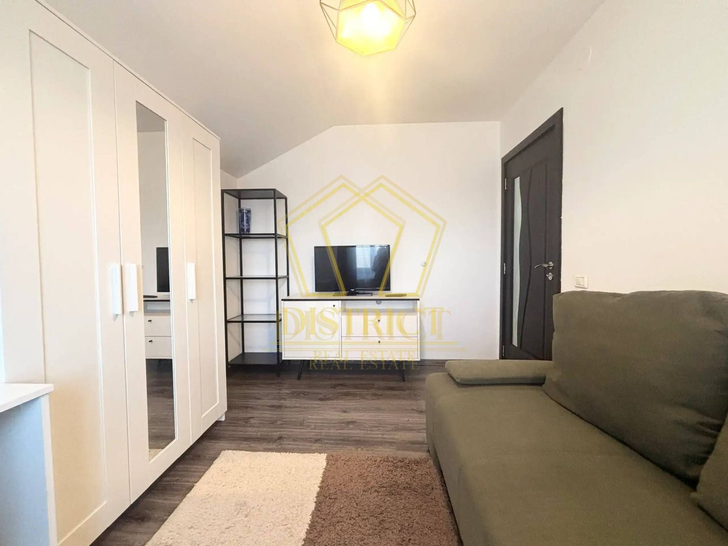 Apartament spatios cu 3 camere | Pet Friendly | Aradului - Poză 2