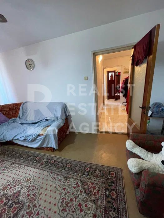 Vânzare, apartament cu 2 camere în zona Drumul Taberei - Poză 4