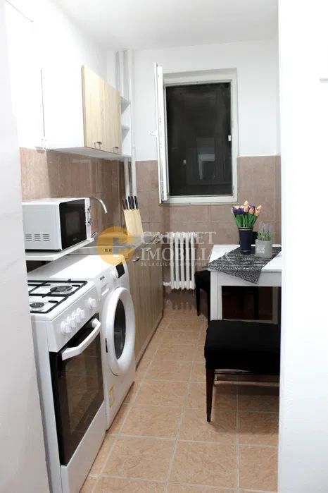 De Închiriat: Apartament 2 Camere Decomandat -Mircea cel Bătrân -Etaj 4/10 - Poză 5