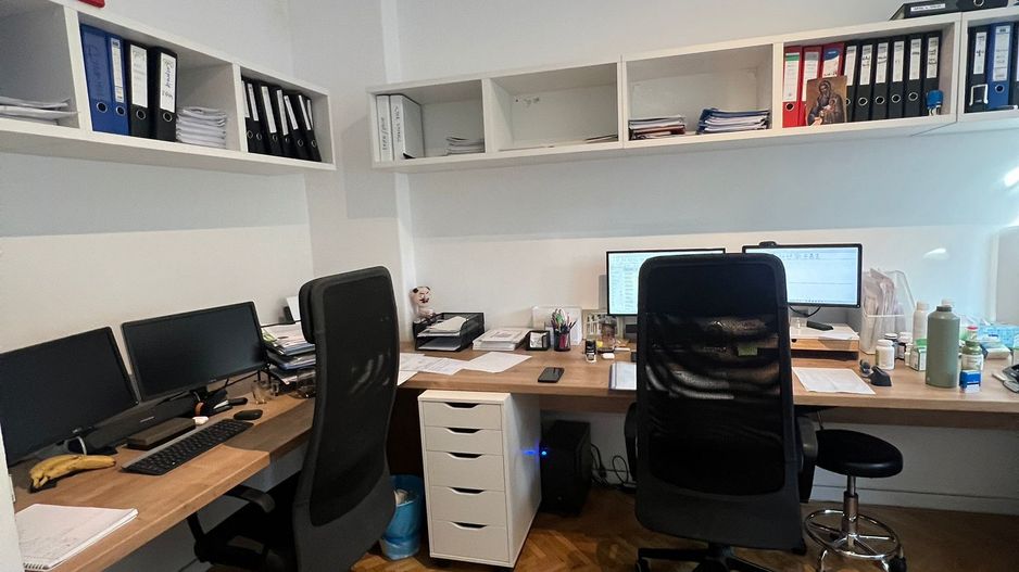 SPATIU DE BIROURI | ARCUL DE TRIUMF | MOBILAT | GRADINA CU TERASA - Poză 6