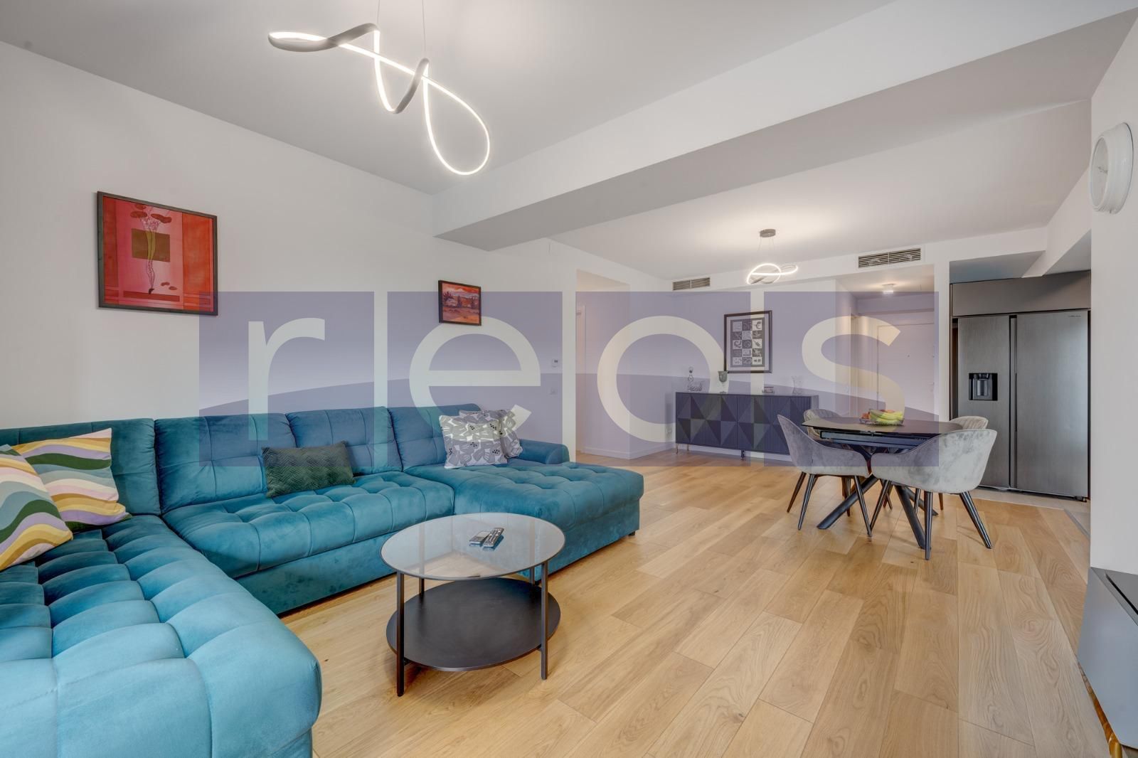 VANZARE 3 CAMERE DECOMANDAT - Poză 3