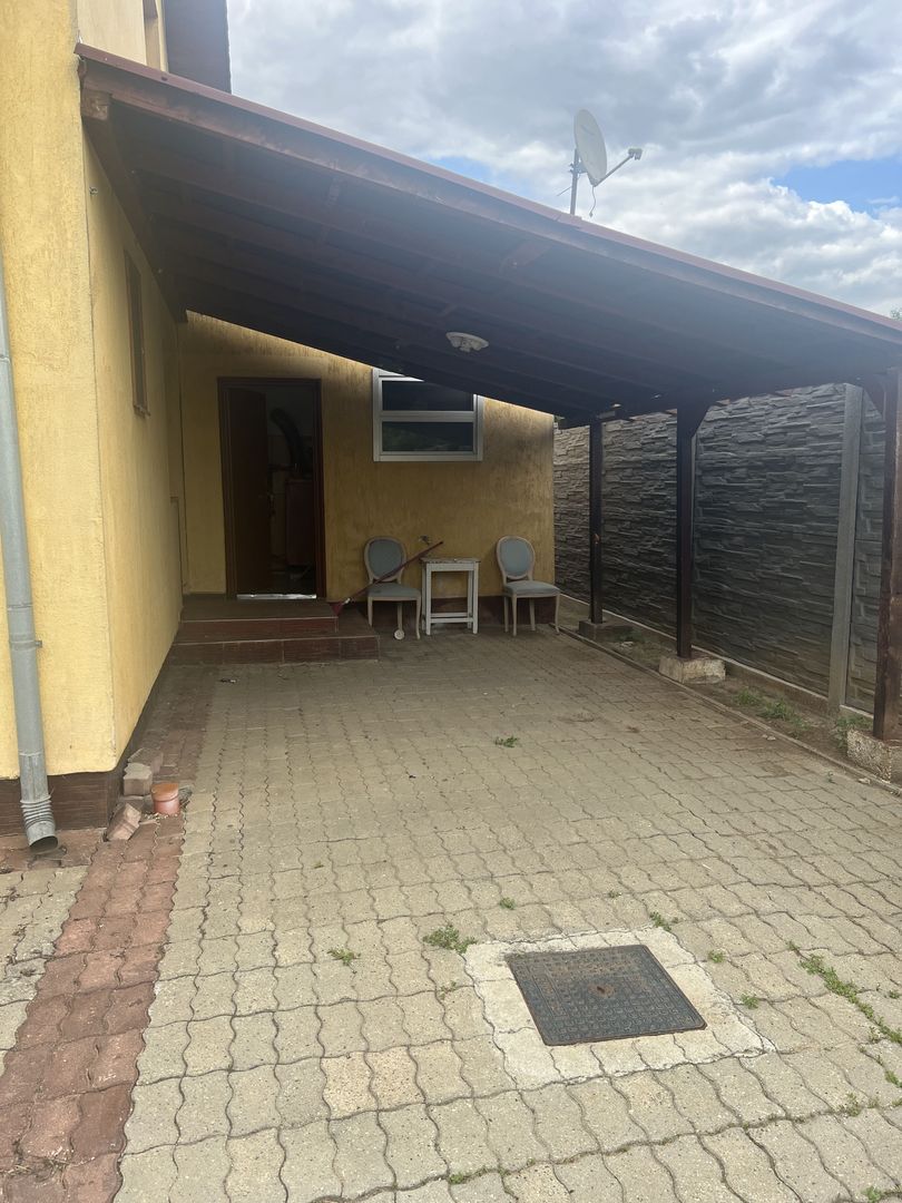 CASA DE VANZARE IN CARTIERUL PRIMAVERII -GIARMATA MARE - Poză 4