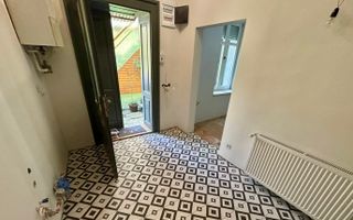 Apartament ULTRACENTRAL de vânzare - Poză 2