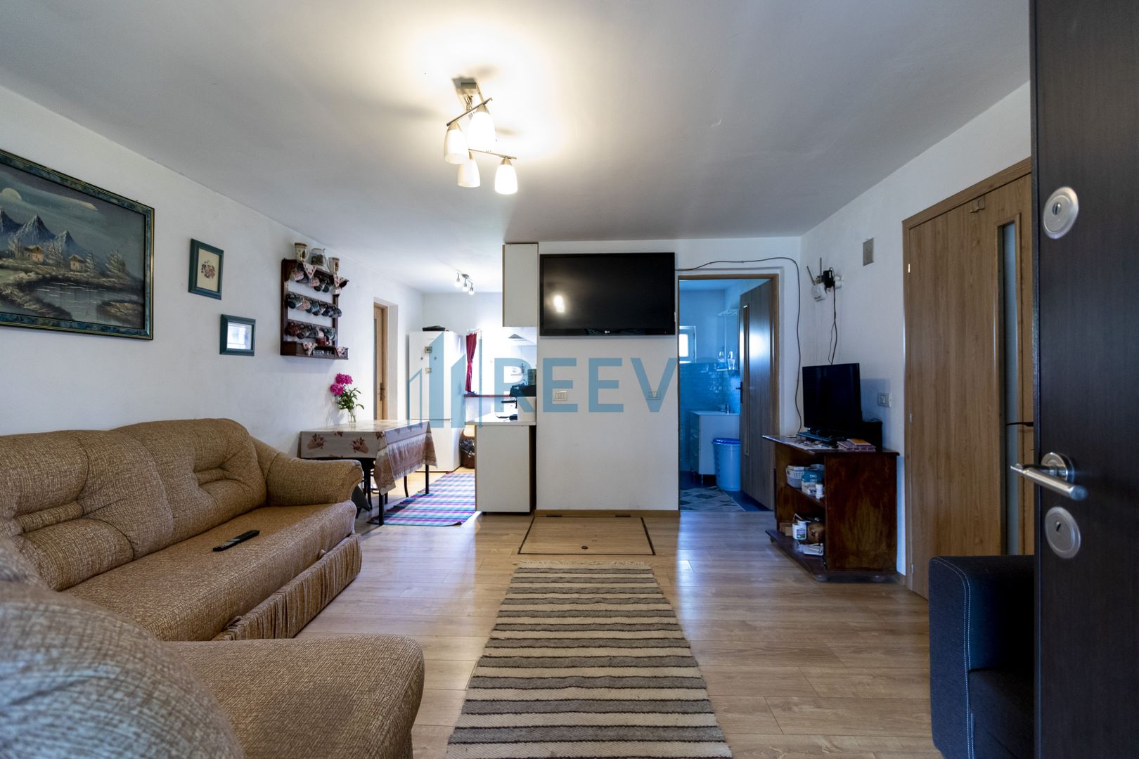 Casă de vânzare în Buhuși, jud. Bacău - Poză 2