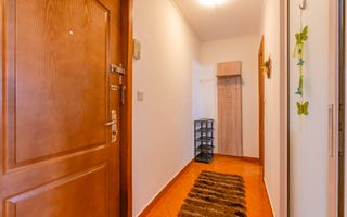 Garsonieră de 32 mp cu bucătărie separată, parter,  zona Piața Astra - Poză 4