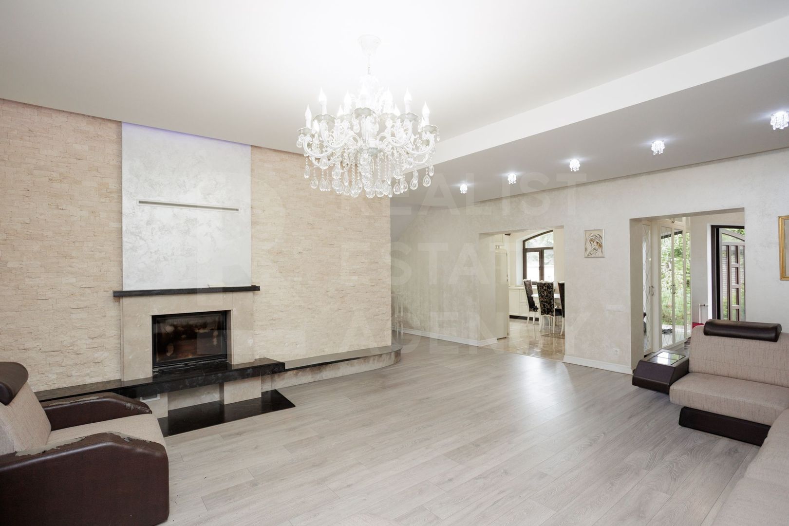 Vânzare, casă 370 mp, + 6 ari, 3 nivele, str. Ghidighici, Buiucani - Poză 17