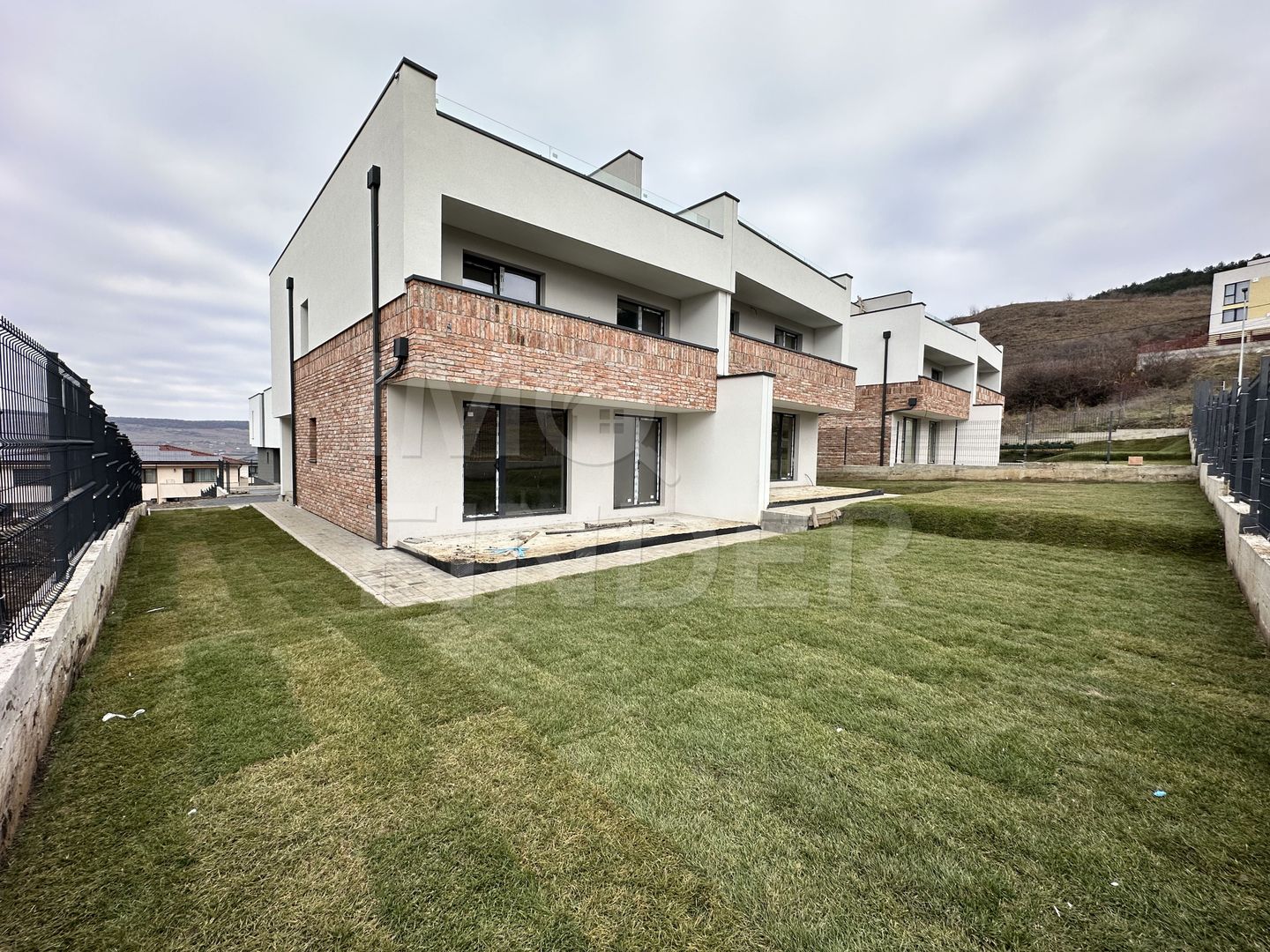 DIRECT DEZVOLTATOR- Case vanzare Floresti,  zona VIVO - Poză 5