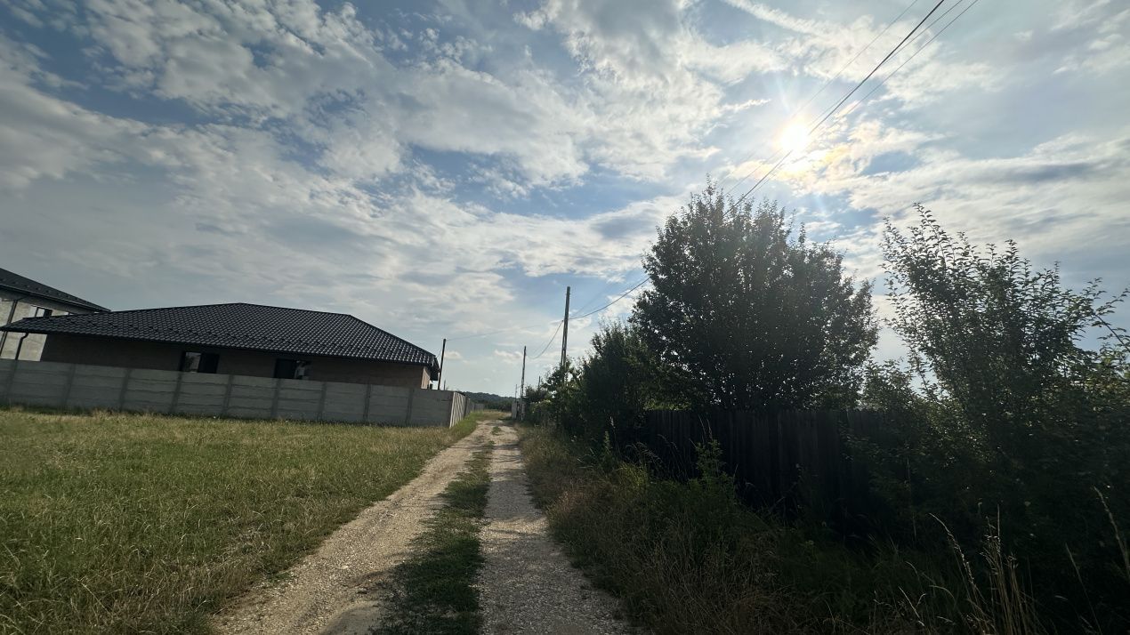 Teren 530 mp intravilan, Albota-Pitesti - Poză 3