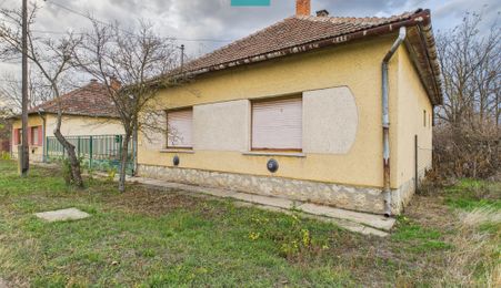 Casă cu 3 camere și potențial în Nagybanhegyes