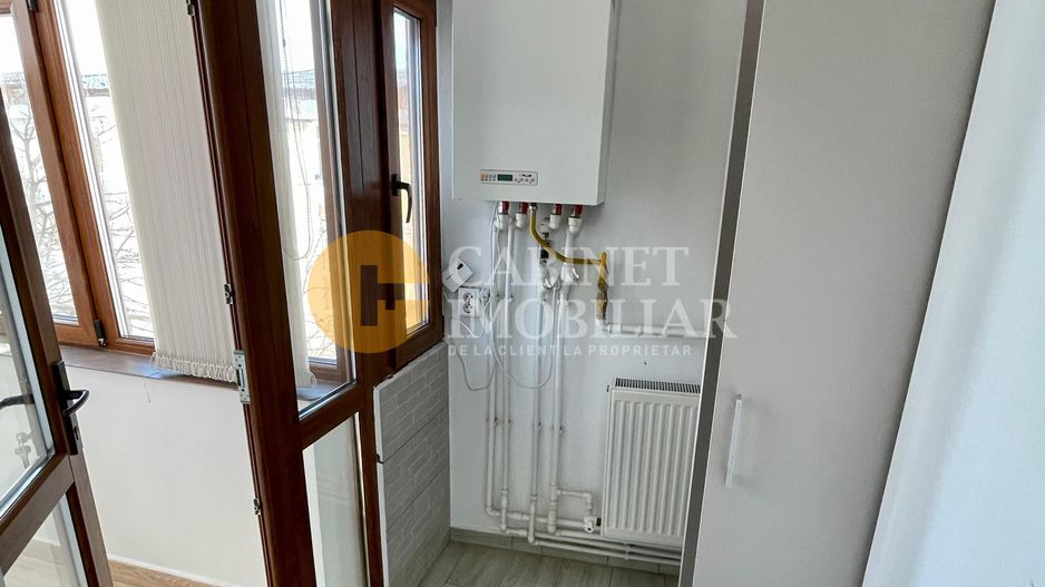 Galata - 3 Camere Decomandat - Mobilat/Utilat - 73 MP - Bloc dupa 1980 - Poză 10