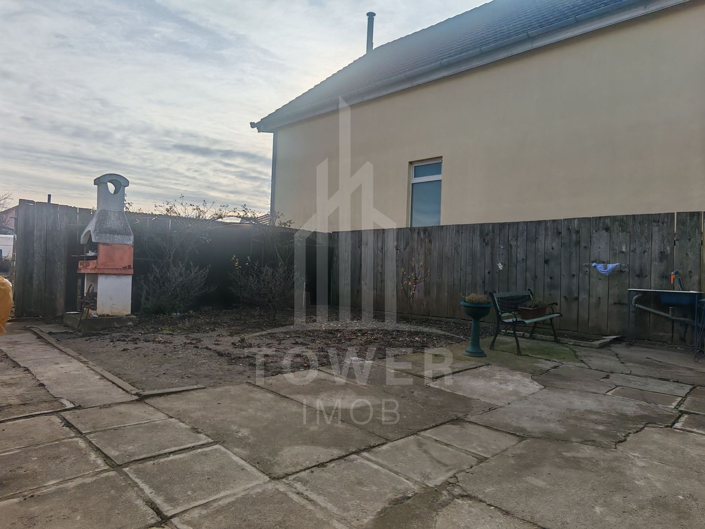 Casa singur in curte de vanzare in Gusterita. - Poză 3