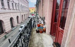 Apartament (pretabil pentru Birou ,Cabinet etc.) de vanzare in centru. - Poză 14