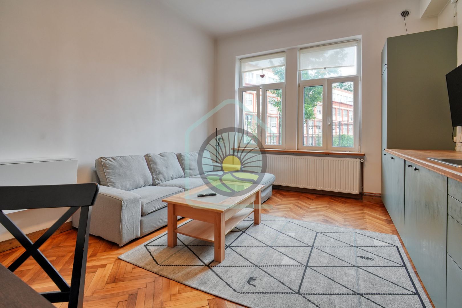 STUDIO IN CENTRUL BRASOVULUI - Poză 1