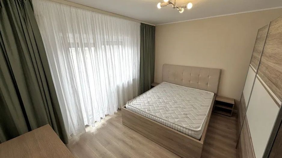 AP. 3 CAMERE- DRISTOR, PARCARE, MASINA DE SPALAT VASE, METROU 5 MINUTE - Poză 8