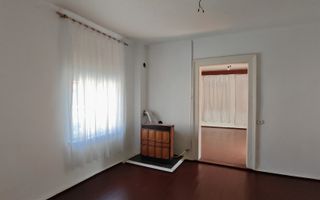Blumana Proprietate singur in curte,2 corpuri de casa, fara amenajari - Poză 2