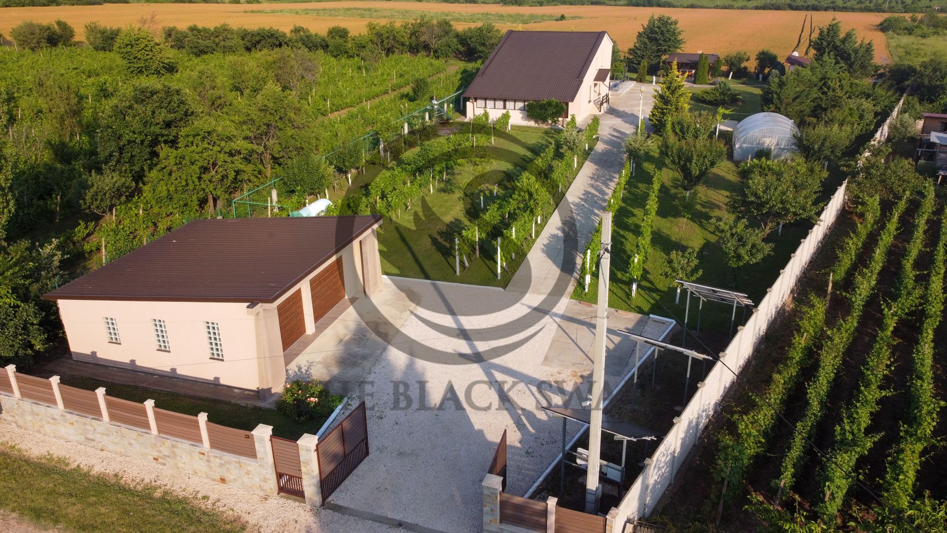 Casa cu piscina de vanzare | 3.300 mp teren | Urlati - Prahova - Poză 3