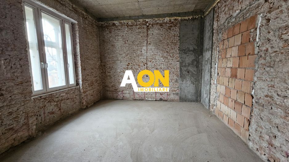 Conac boieresc în zona centrală a municipiului Alba Iulia - Poză 13