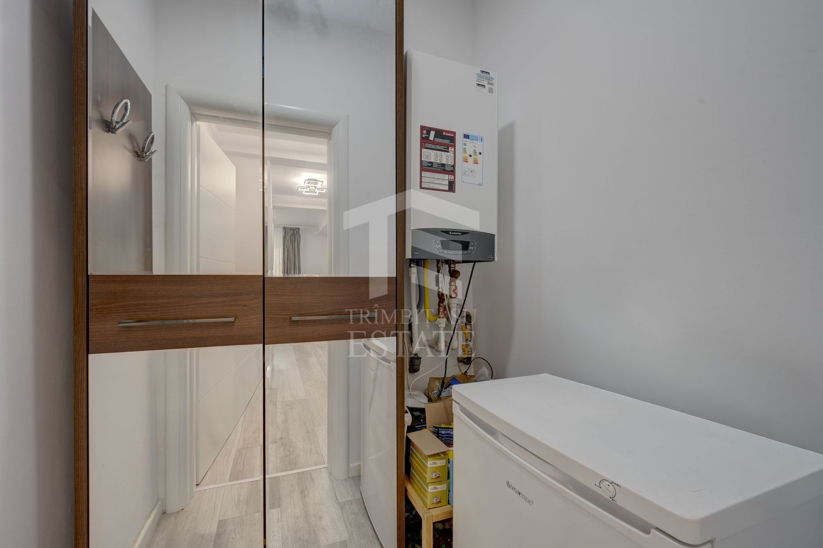 CASA SMART+PISCINA+GARAJ+Zona BARBEQUE! str. Fortului Domnești - Poză 6