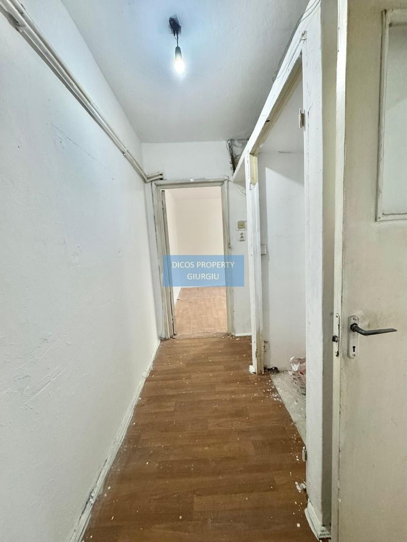 Apartament 2 camere de vânzare, Strada Tineretului, etaj 2 - Poză 1