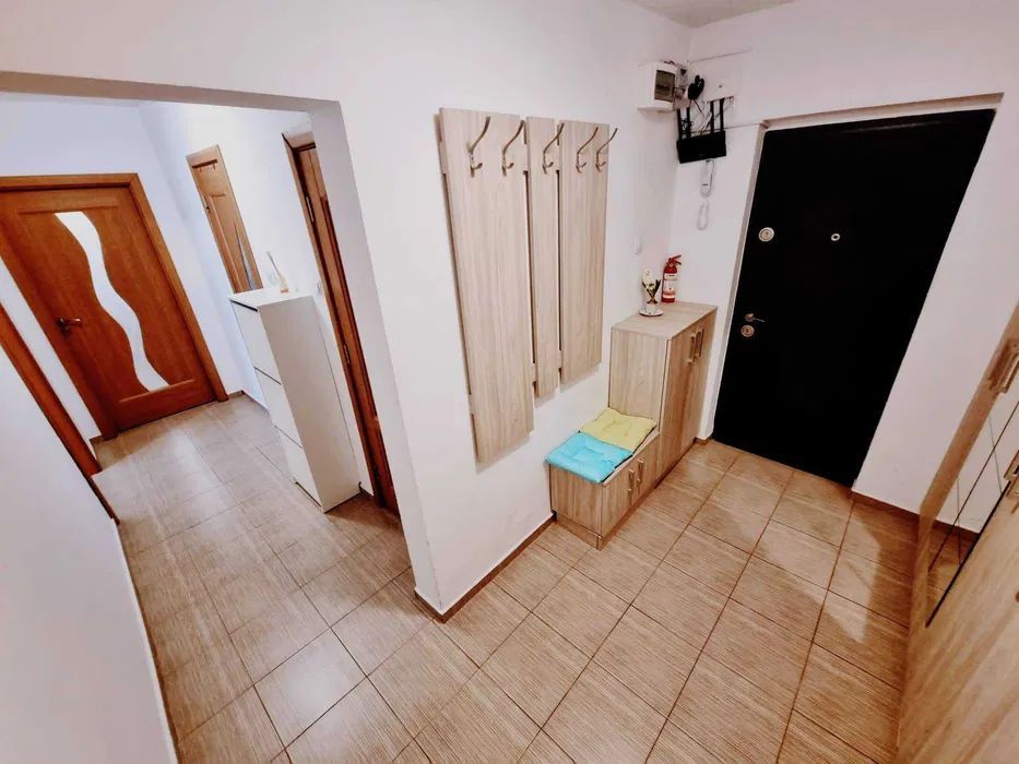 APARTAMENT MODERN RENOVAT DECOMANDAT BLOC 1984 - Poză 5