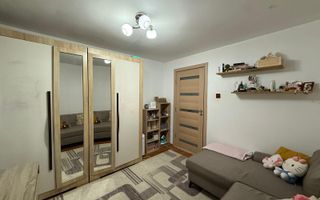 De vanzare apartament + teren generos în apropiere - Poză 4