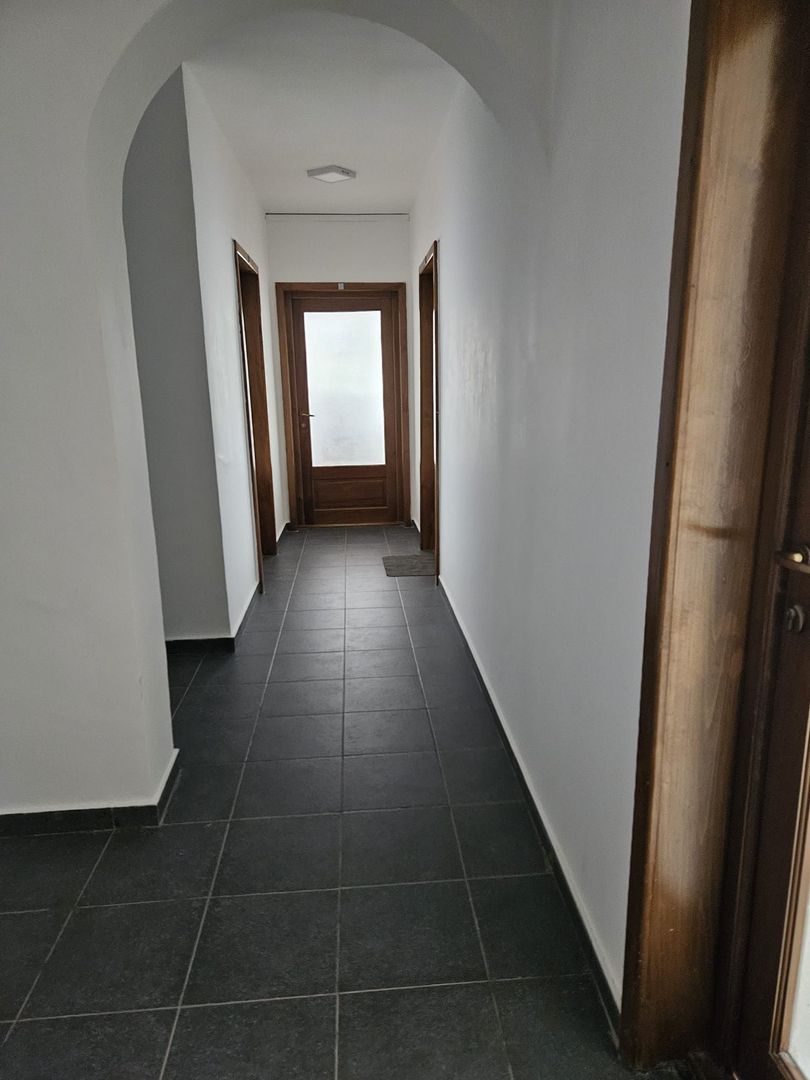 Exclusivitate- spațiu pretabil birouri - Poză 8