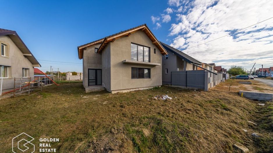 Casa Moderna P+M, Izolata, cu Acoperis Bramac în Zimandu Nou, comision 0% - Poză 3