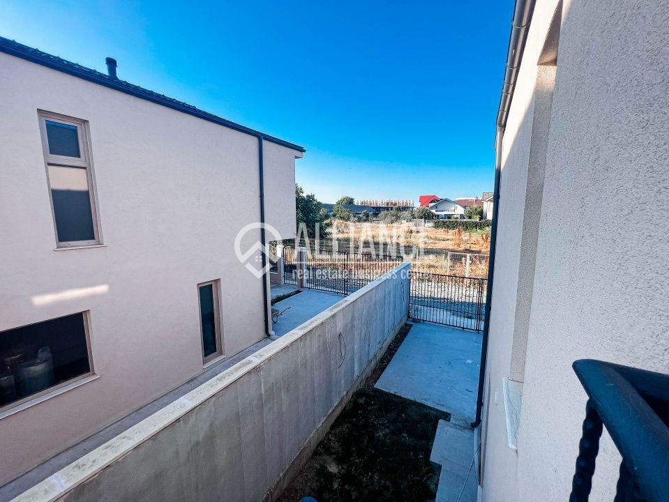 TOMIS PLUS (COD 05)Casa Premium Intr-un Cartier Nou  Liniste, - Poză 34