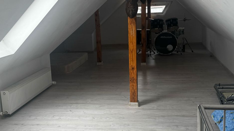 Casa de Vânzare cu lac - Poză 13