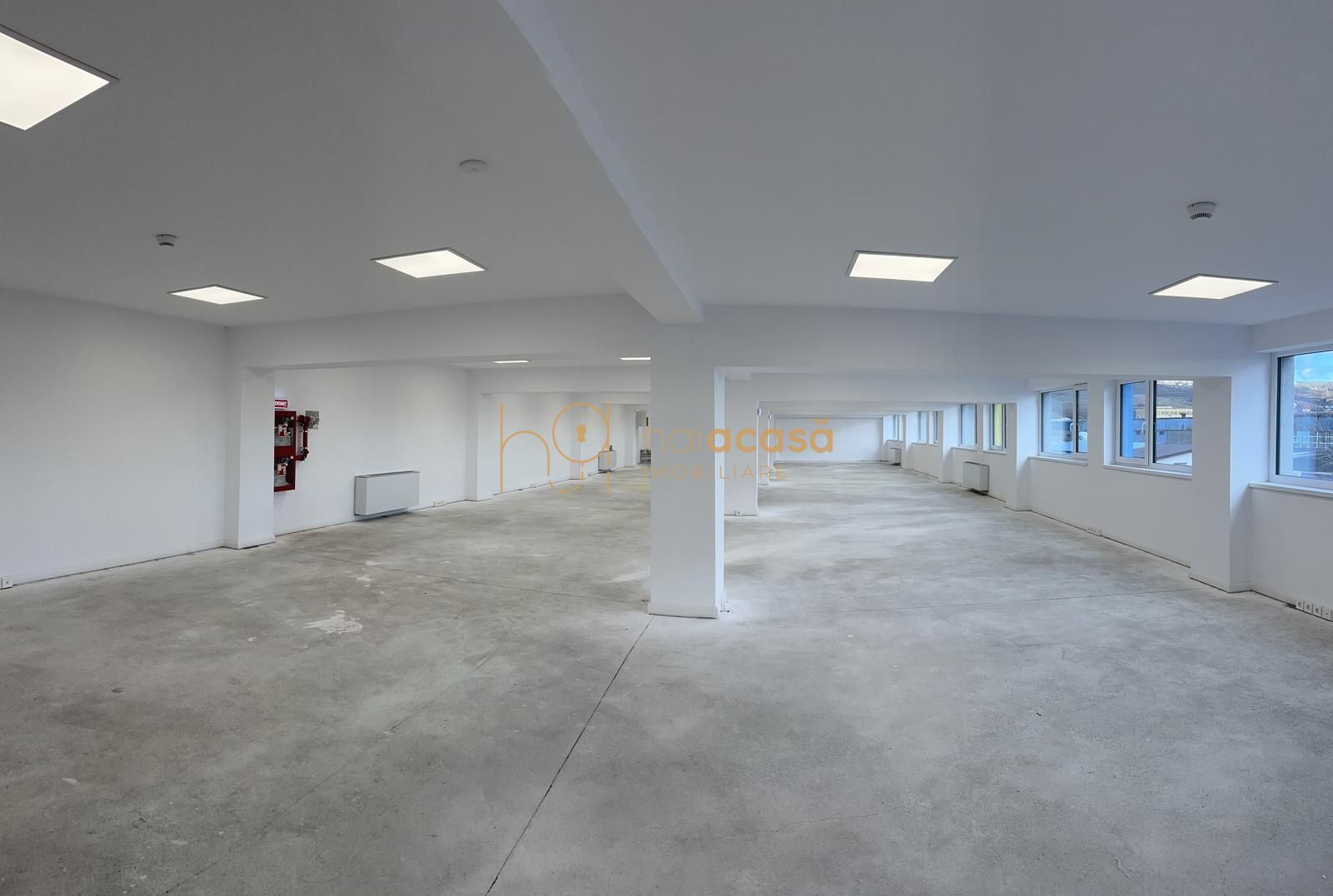 Spatii de birouri si hala de vanzare 3000 mp - Poză 8
