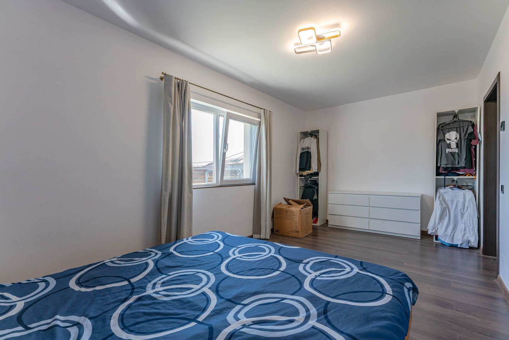 Casă Individuală de Închiriat, Încălzire în Pardoseală, Teren 400 mp - Poză 10