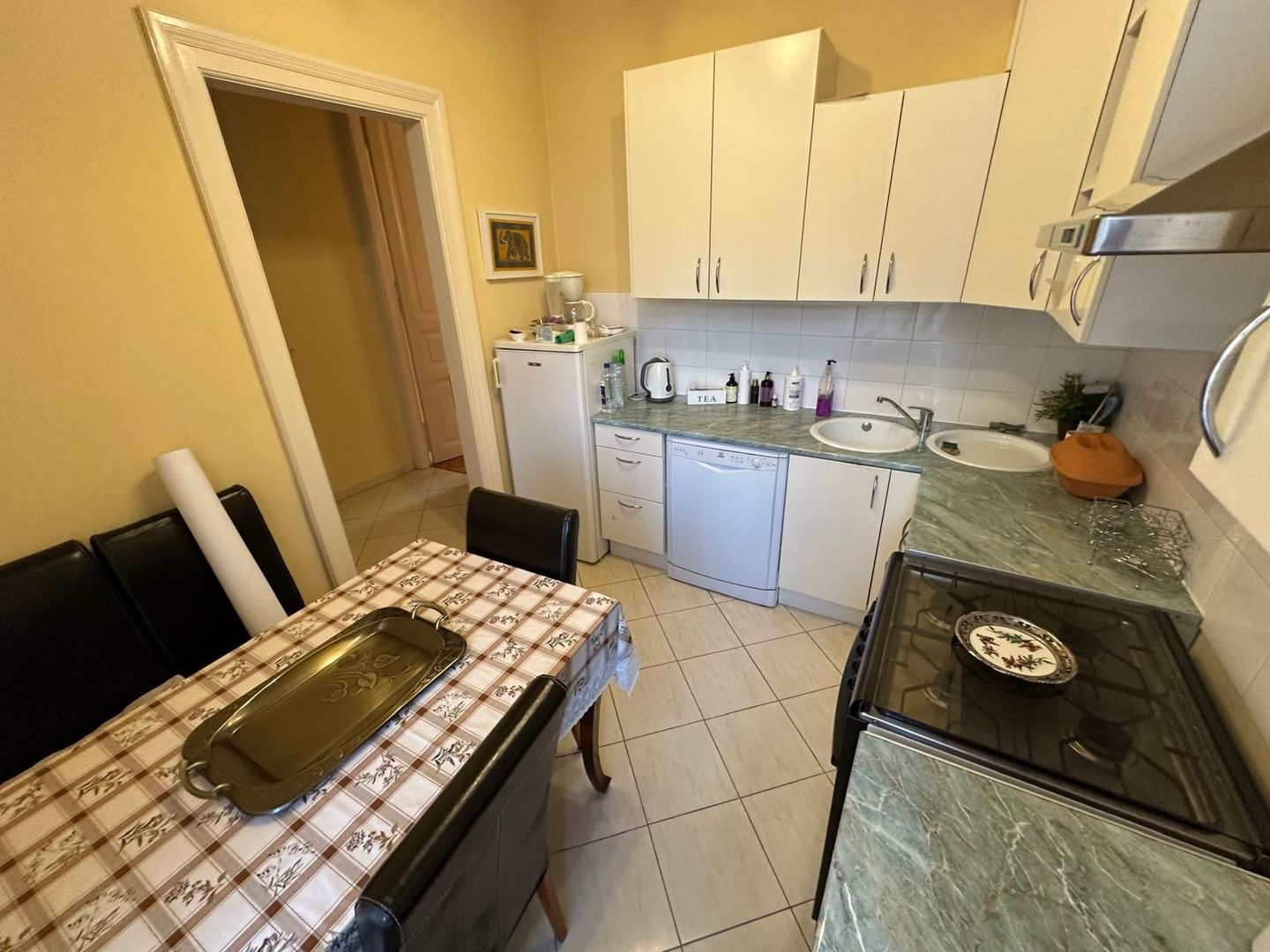 APARTAMENT DEOSEBIT IN ZONA CENTRALA - Poză 39