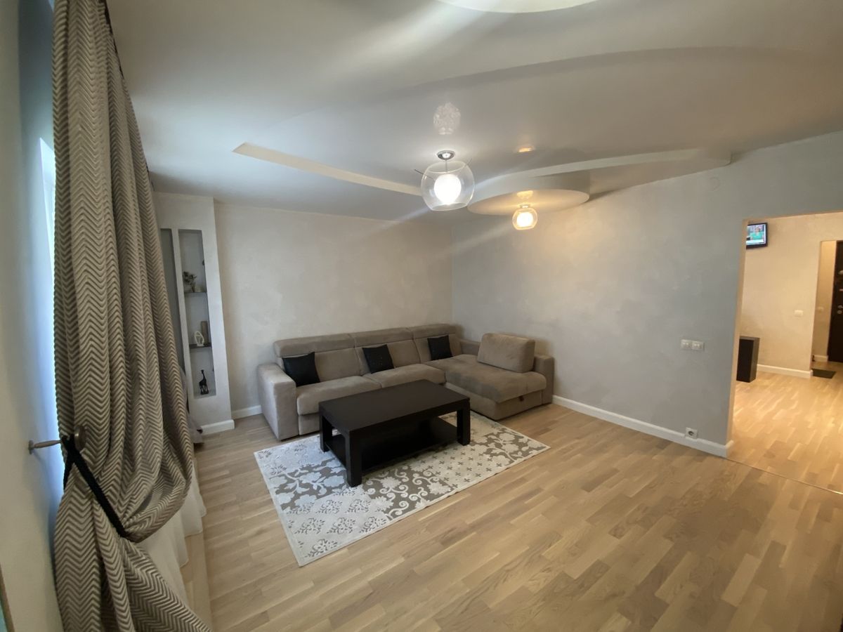 De Închiriat Apartament 3 Camere Decebal, Renovat, Aproape, de Metrou - Poză 14