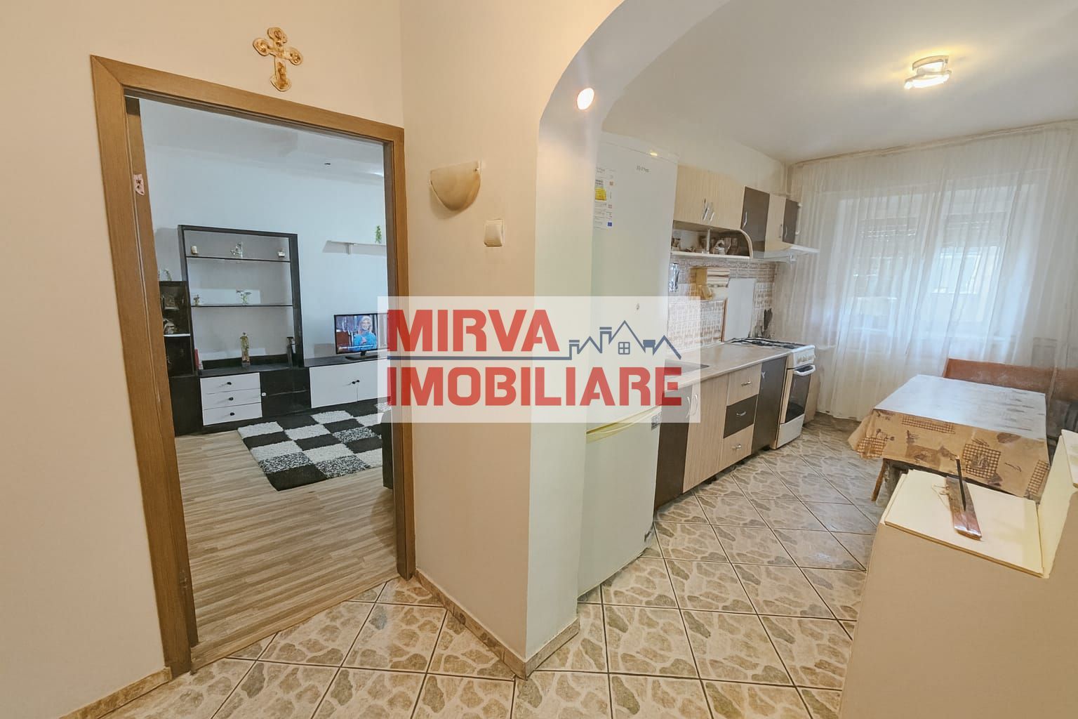 Apartament 2 camere, decomandat, zona Bld. București–mobilat și utilat - Poză 6