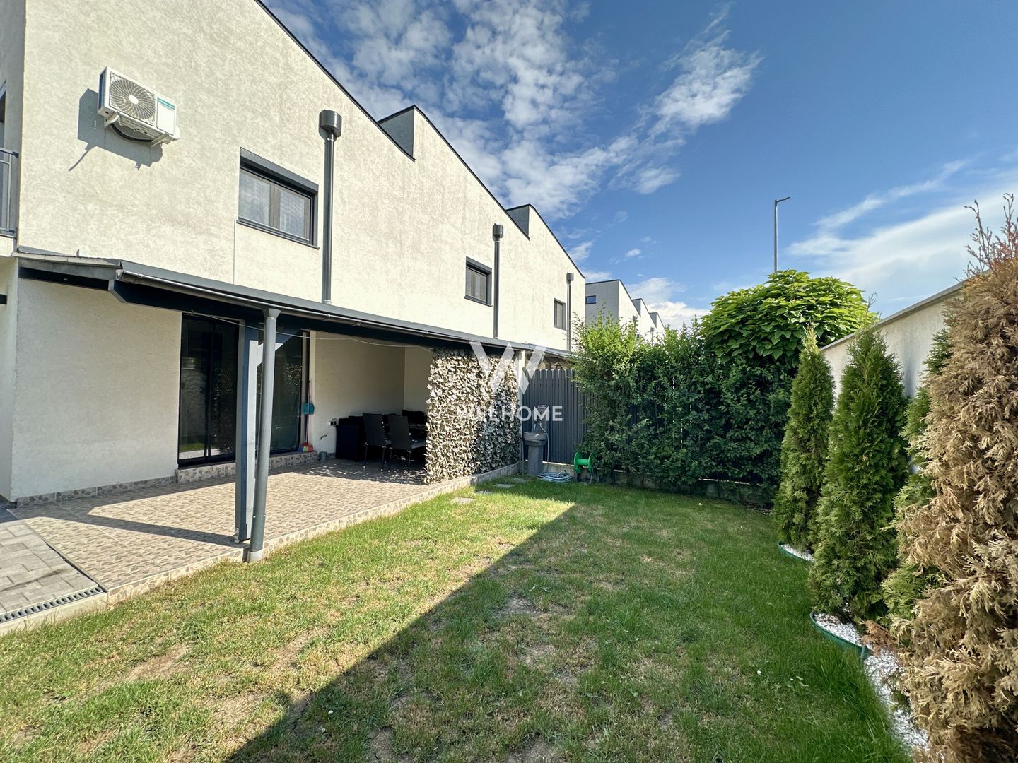 Casa la cheie, curte individuala, jaluzele electrice, aer conditionat - Poză 15