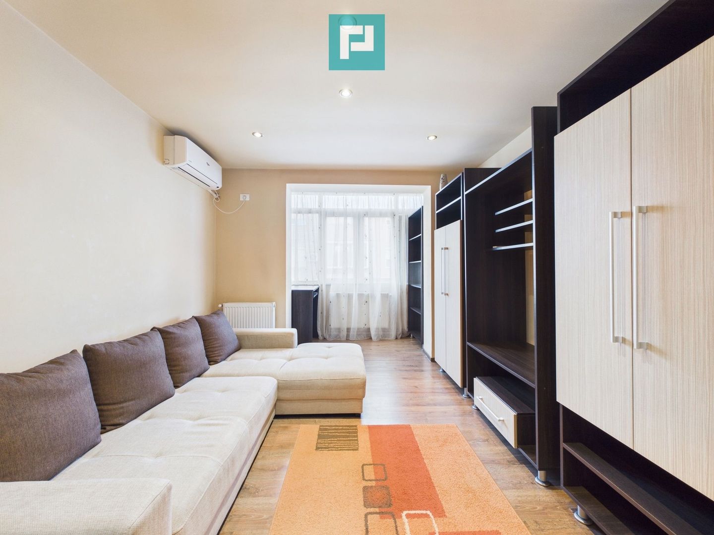 Apartament cu 2 camere semidecomandat în zona UTA - Poză 3