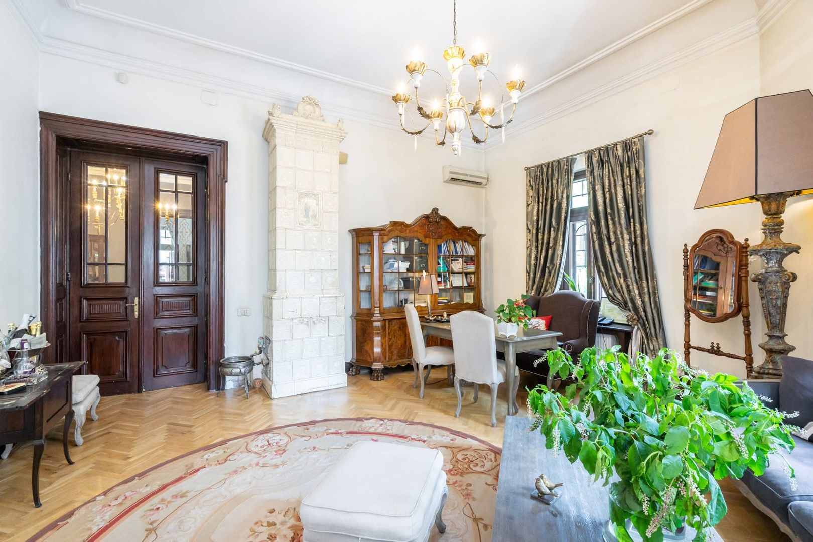 Ateneul Român | Apartament reprezentativ în vilă istorică - Poză 2