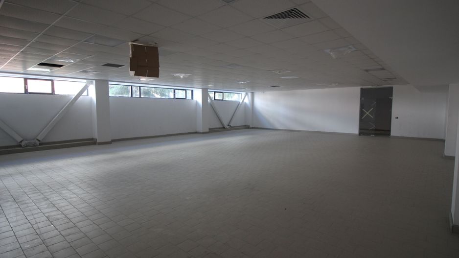 Spațiu comercial / shworoom 1.000 mp - Poză 6