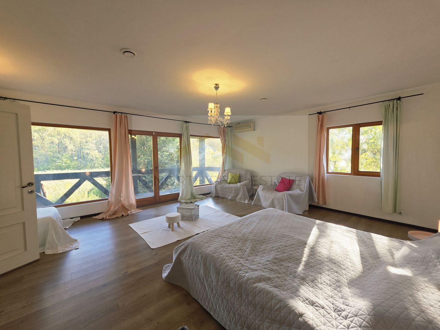 Reședință exclusivistă cu deschidere la Lacul Scroviștea - Poză 8