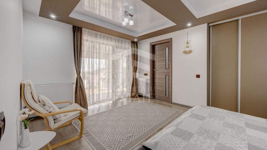 Vilă 342 mp cu piscină și 800 mp teren / 4 dormitoare / Pleașa - Poză 41