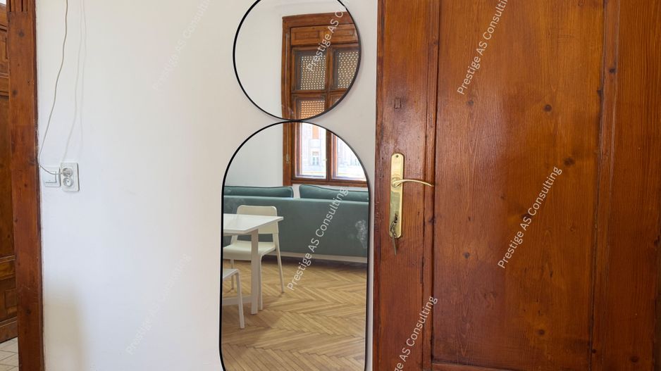 Apartament 4 Camere 150 mp | Balcon cu vedere directa spre Piata Victoriei - Poză 2