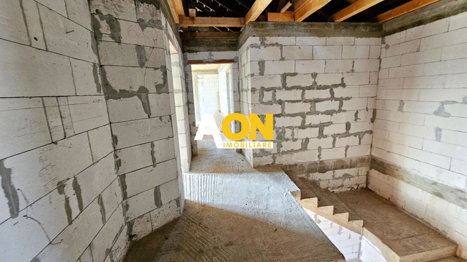 Casa la rosu, 4 camere, 301 mp teren, P+1, zona Alba-Micesti - Poză 13