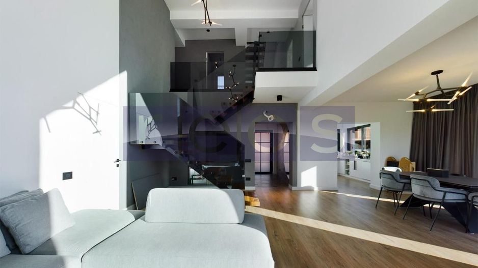 VANZARE CASA PIPERA | 8 DORMITOARE | 310 MP - Poză 2