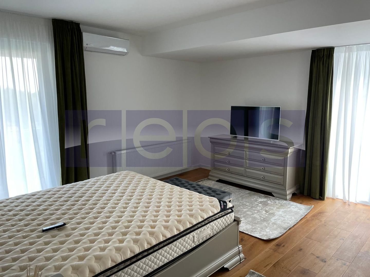 De vânzare apartament 4 camere Băneasa 136 mp  2 locuri de parcare - Poză 3