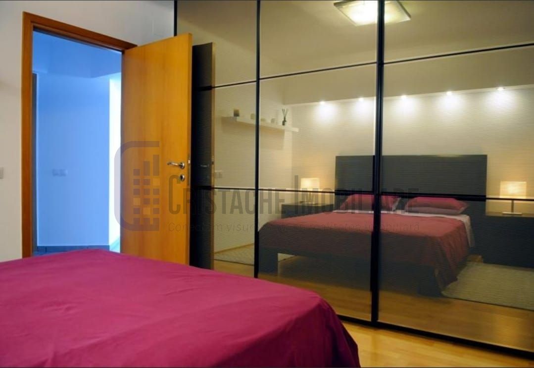 Apartament luminos si modern, la prima inchirere dupa renovare integrala - Poză 1