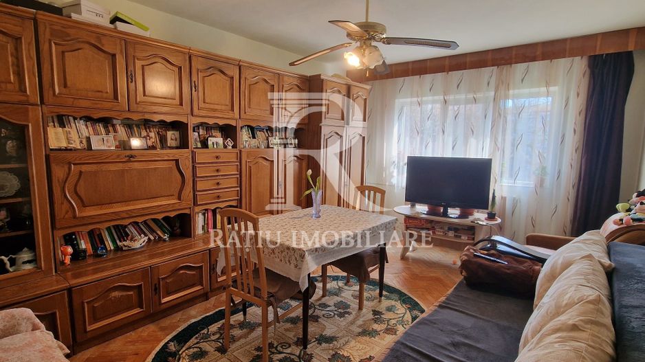 Apartament cu 3 camere | Xenopol | Oradea - Poză 1